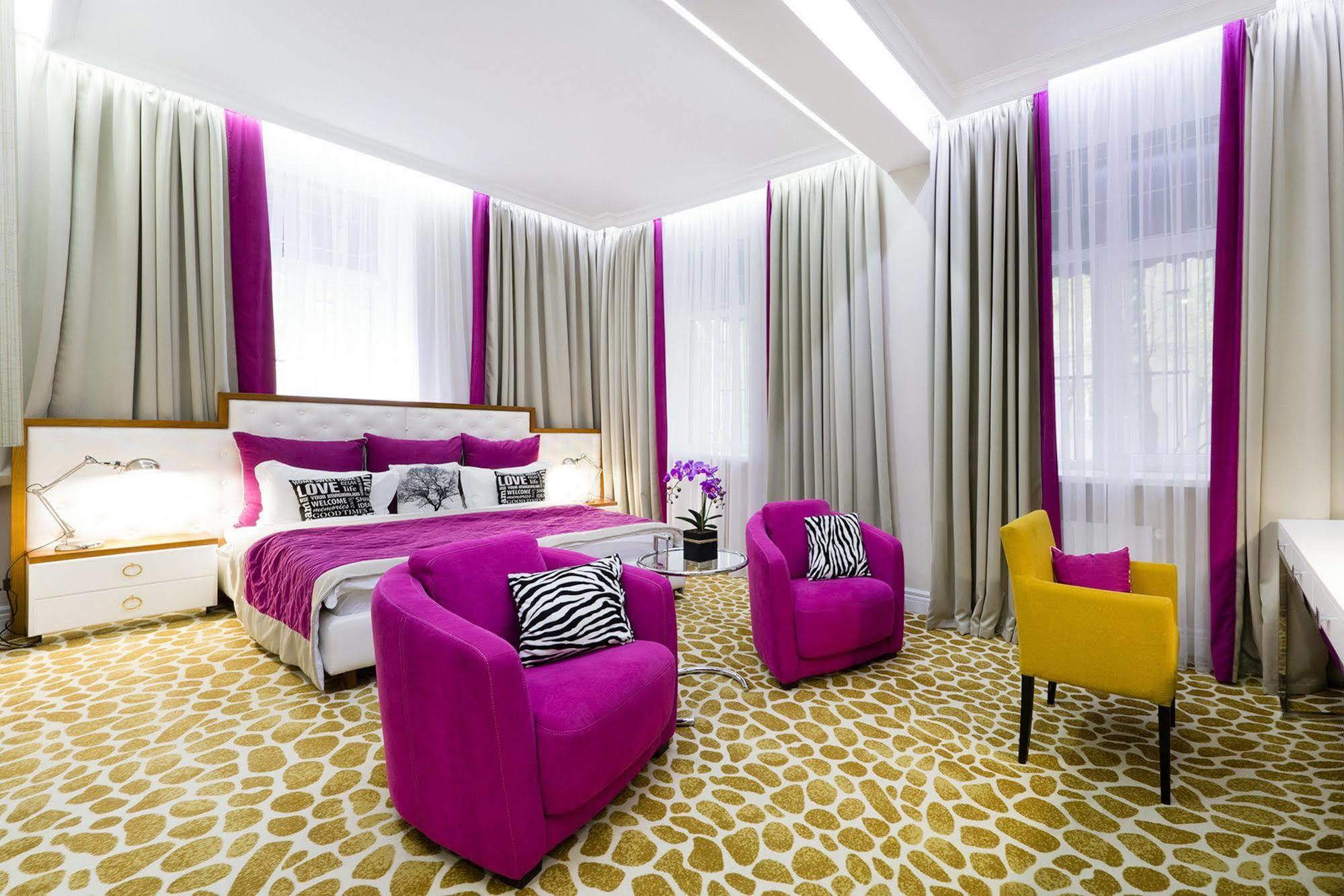 Mirax Sapphire Boutique Hotel Harkiv Exterior foto